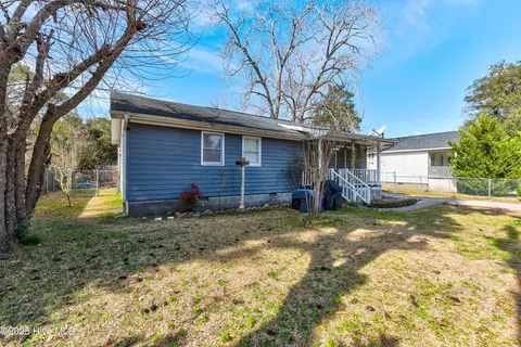 431 Henry St, Wilmington, NC 28405