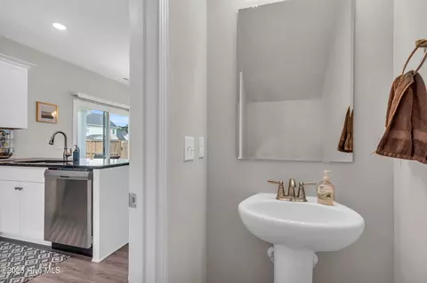 Entry Way - 3978 Eclipse Ave, Leland, NC 28451 photo 2 of 2