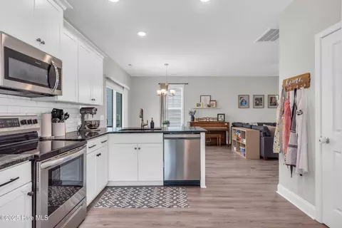 Kitchen - 3978 Eclipse Ave, Leland, NC 28451 photo 3 of 3
