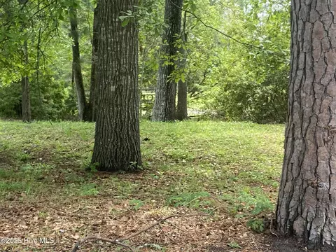 165 Hawks Pond Rd, New Bern, NC 28562