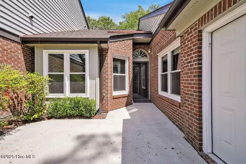 2114 Jumpin Run Dr, Wilmington, NC 28403