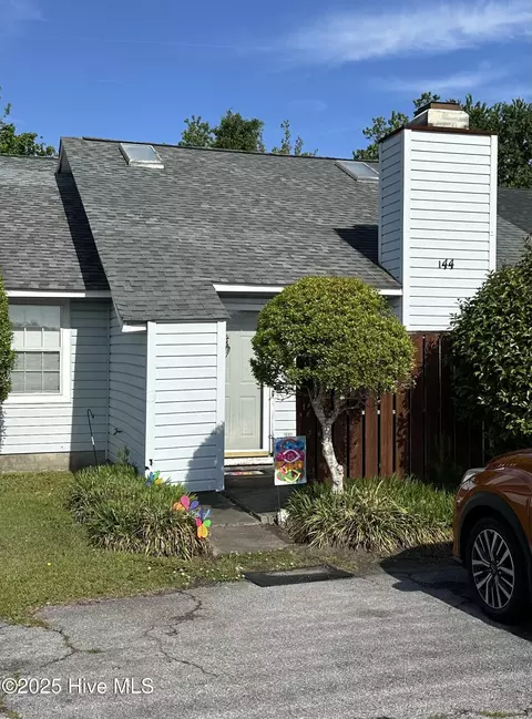 144 Witten #B, Havelock, NC 28532