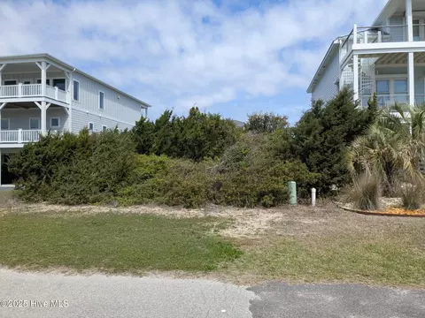 7002 E Beach Dr, Oak Island, NC 28465