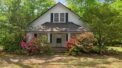 940 S Mcneill St, Carthage, NC 28327