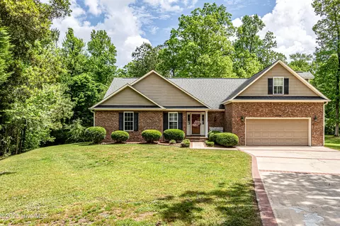 2234 Greenwood Ct, Jacksonville, NC 28546