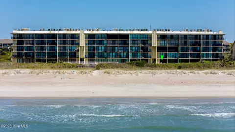 2305 W Fort Macon Rd #103, Atlantic Beach, NC 28512
