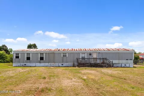 1530 Carlos Dr, Greenville, NC 27834