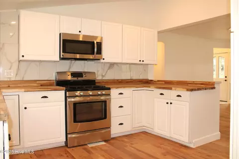 Kitchen - 136 Phillips St, Cameron, NC 28326 photo 3 of 5
