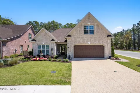 419 Glenn Ellen Dr, Wilmington, NC 28412