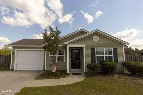 1644 Royal Pine Ct, Leland, NC 28451