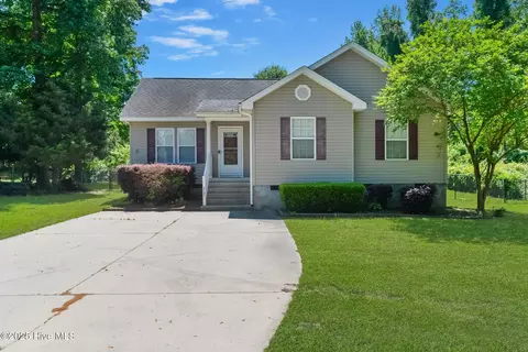 1028 Richmond Rd, Rockingham, NC 28379