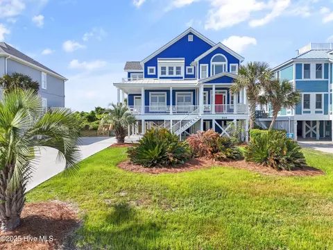 505 Caswell Beach Rd, Caswell Beach, NC 28465