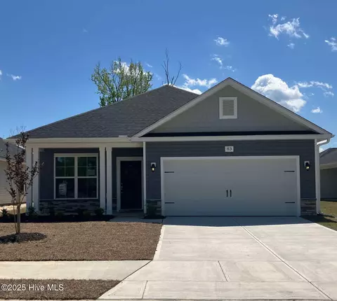 80 Fishing Creek Dr, New Bern, NC 28562