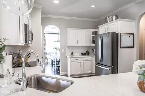 Kitchen - 180 Cashew Loop, Cameron, NC 28326 photo 5 of 7