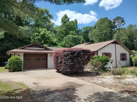 133 Wildwood Dr, New Bern, NC 28562