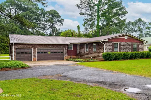 5920 Hobbton Hwy, Clinton, NC 28328