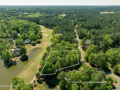 188 Long Leaf Dr, Wallace, NC 28466