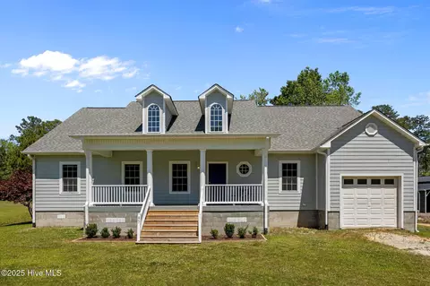 95 Maplewood Ln, Rocky Point, NC 28457