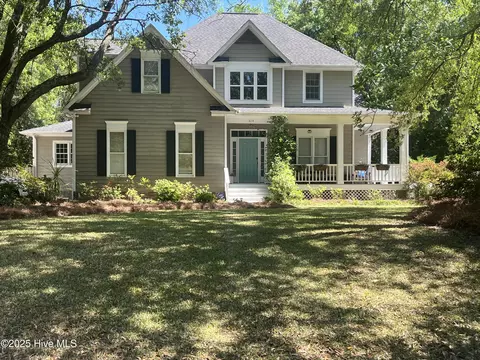 614 Tree Swallow Ln, Wilmington, NC 28411