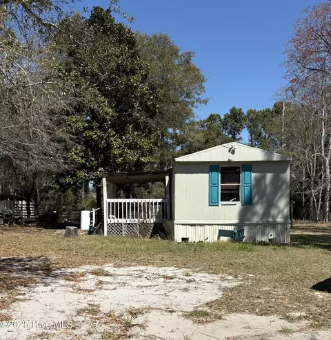 4329 Flagship Ave SE, Southport, NC 28461