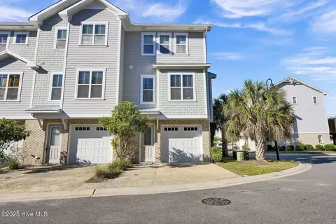 4019 Tamarisk Ln, Wilmington, NC 28409