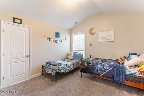 Bedroom - 4130 Irwin Dr, Aberdeen, NC 28315 photo 6 of 7
