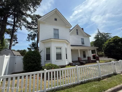 3171 N Eason St, Fountain, NC 27829
