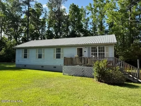 342 Pike Creek Rd, Burgaw, NC 28425