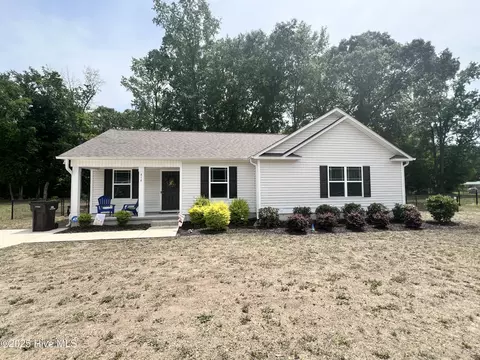 614 Arrow Point Dr, Goldsboro, NC 27530