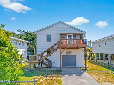 118 Seaside St, Holden Beach, NC 28462
