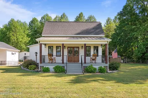 126 Nc 92 E, Washington, NC 27889
