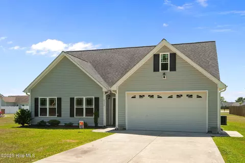 4332 Bristlecone Dr, Ayden, NC 28513