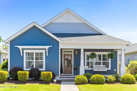2216 Lakeside Cir, Wilmington, NC 28401