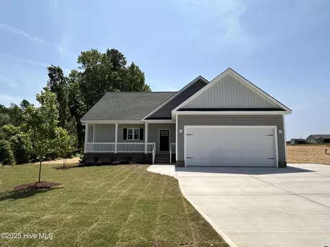 192 Royal Ave, Selma, NC 27576