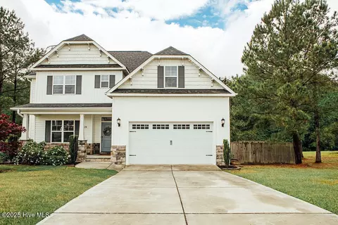 219 Planters Ridge Dr, Pikeville, NC 27863