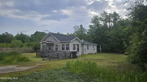 800 Goat Neck Rd, Columbia, NC 27925