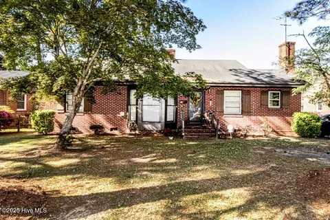 1316 N Oakwood Dr, Rocky Mount, NC 27801