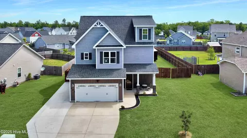 705 Dexter Ct, Jacksonville, NC 28546