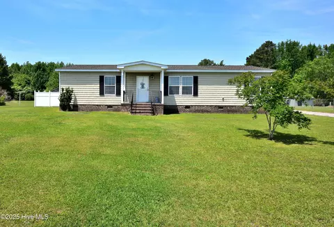 1424 Wood Duck Rd, Elm City, NC 27822