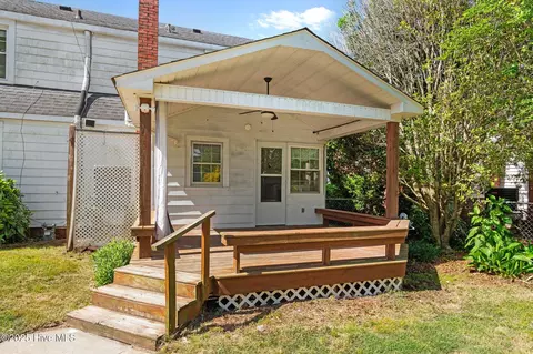 210 E 11th St, Washington, NC 27889 photo 9