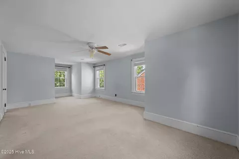 210 E 11th St, Washington, NC 27889 photo 33