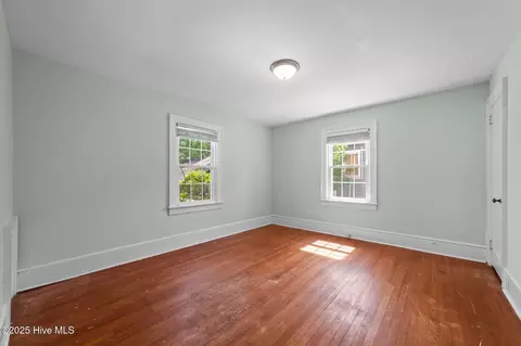 210 E 11th St, Washington, NC 27889 photo 28