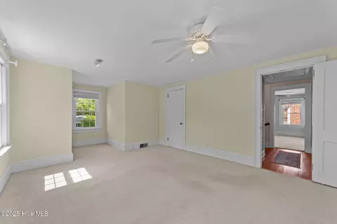 210 E 11th St, Washington, NC 27889 photo 37