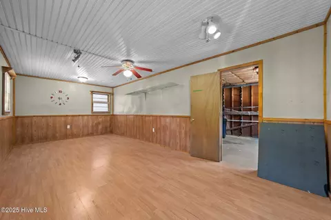 210 E 11th St, Washington, NC 27889 photo 40