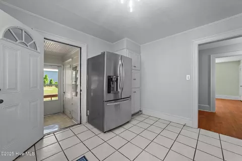210 E 11th St, Washington, NC 27889 photo 25