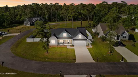 5359 Glennfield Cir SE, Southport, NC 28461