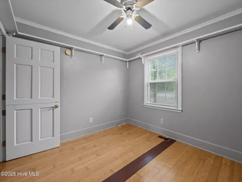 Bedroom - 40 Eagle Rock Ln, Hubert, NC 28539 photo 5 of 7