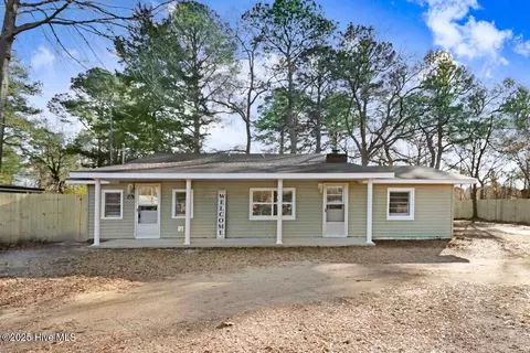 3210 Central Heights Rd, Goldsboro, NC 27534