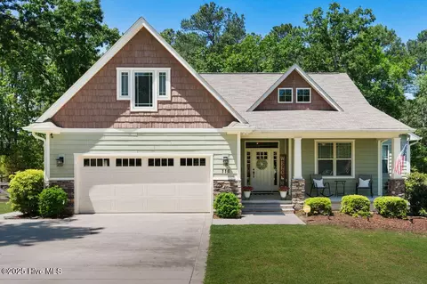 110 Bree Ct, Aberdeen, NC 28315