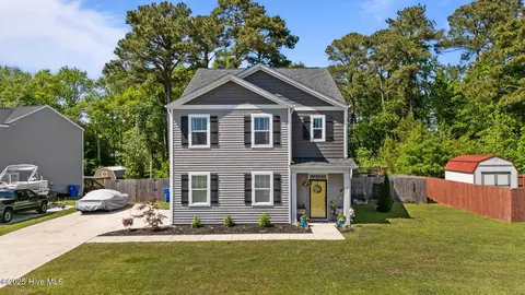 111 Tralee Pl, Holly Ridge, NC 28445